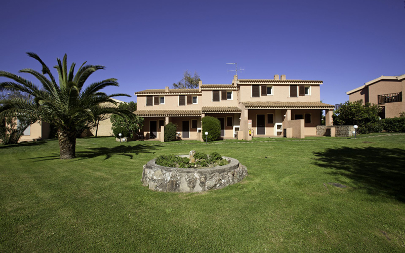 BLU HOTEL LACONIA VILLAGE